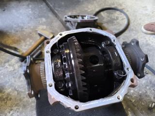 Редуктор задний NISSAN CIMA HF50 VQ30DET LSD 1 ракурс Редуктор задний NISSAN CIMA HF50 VQ30DET LSD 1 ракурс