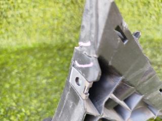 Крепление бампера правое заднее VOLVO XC60 DZ47 B4204T7 30764698 5 ракурс