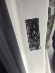 Стоп-сигнал левый TOYOTA WISH ZNE10 68-14 5 ракурс