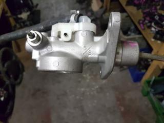 Главный цилиндр сцепления SUBARU IMPREZA GP3 FB16 5 ракурс