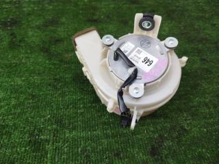 Мотор охлаждения батареи TOYOTA RAV4 AVA44 2AR-FXE G923048080 1 ракурс