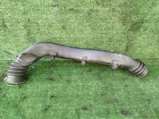 Воздуховод NISSAN DATSUN FMD22 KA24DE 2 ракурс