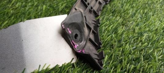Крепление бампера правое заднее SUZUKI SX4 YA11S 71821-0J00 4 ракурс