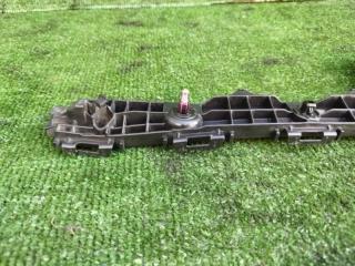 Крепление бампера левое заднее TOYOTA COROLLA ZWE214 2ZR-FXE 52576-12250 4 ракурс Крепление бампера левое заднее TOYOTA COROLLA ZWE214 2ZR-FXE 52576-12250 4 ракурс