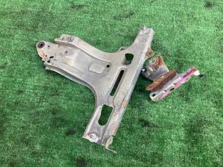 Крепление TOYOTA RAV4 AVA44 2AR-FXE 3 ракурс Крепление TOYOTA RAV4 AVA44 2AR-FXE 3 ракурс