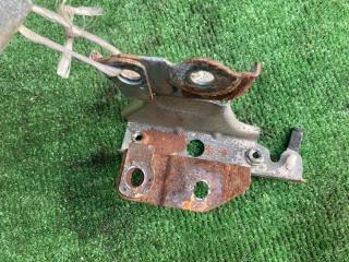 Крепление TOYOTA RAV4 AVA44 2AR-FXE 4 ракурс Крепление TOYOTA RAV4 AVA44 2AR-FXE 4 ракурс