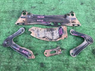 Крепление балки подвески переднее TOYOTA RAV4 AVA44 2AR-FXE 1 ракурс