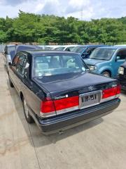 Дверь левая задняя TOYOTA CROWN GXS12 3 ракурс