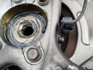 Ступица передняя LS600H UVF45 2UR-FSE