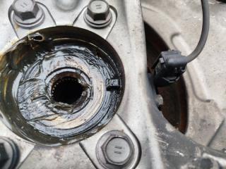 Ступица передняя LEXUS LS600HL UVF46 2UR-FSE 5 ракурс