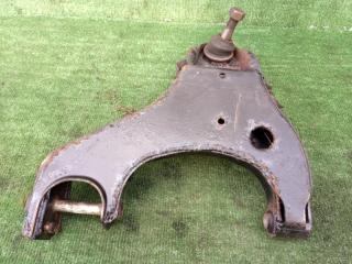 Рычаг правый передний NISSAN DATSUN FMD22 KA24DE 4WD 2 ракурс