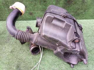 Корпус воздушного фильтра HONDA Stepwgn RF3 K20A 4 ракурс