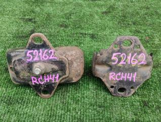 Подушка двигателя TOYOTA HIACE REGIUS RCH41 3RZFE 1 ракурс