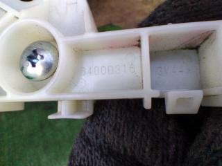 Крепление бампера правое переднее MITSUBISHI MIRAGE A05A 6400D316 5 ракурс