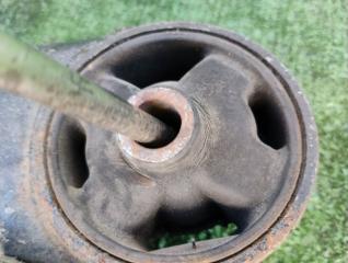 Крепление редуктора заднее TOYOTA ESTIMA TCR21 2TZFE 4 ракурс