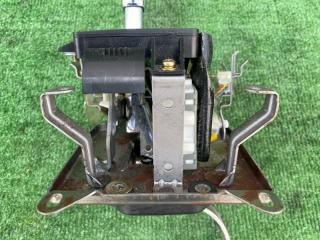 Механизм переключения кпп TOYOTA CROWN GS151 3 ракурс