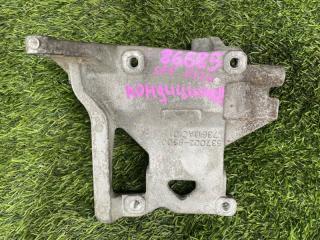 Крепление компрессора кондиционера SUBARU FORESTER SF5 EJ20 537002-9500 1 ракурс