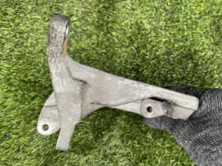 Крепление компрессора кондиционера SUBARU FORESTER SF5 EJ20 537002-9500 3 ракурс