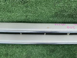 Решетка радиатора TOYOTA ESTIMA TCR10 53100-95D01 3 ракурс