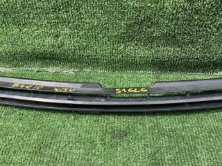 Решетка радиатора TOYOTA WISH ZNE10 53111-68010 3 ракурс