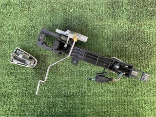 Ручка двери левая передняя HONDA ODYSSEY RC1 4 ракурс Ручка двери левая передняя HONDA ODYSSEY RC1 4 ракурс