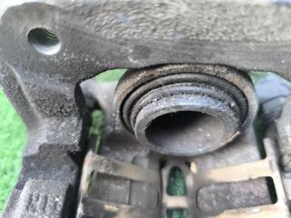 Суппорт левый задний HONDA Stepwgn RF3 K20A 4 ракурс