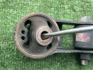 Подушка двигателя задняя TOYOTA PORTE NCP145 1NZ-FE 4 ракурс