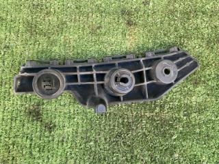 Крепление бампера левое переднее DAIHATSU MOVE LA100S 52116-B2350 5 ракурс