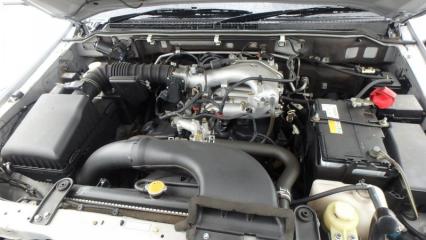 Пол багажника PAJERO 2006 V93W 6G72 Пол багажника PAJERO 2006 V93W 6G72