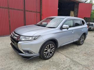 Уплотнительная резинка двери багажника OUTLANDER 2015 GF7W 4J11 Уплотнительная резинка двери багажника OUTLANDER 2015 GF7W 4J11