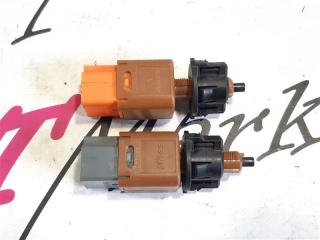 Фото запчасти концевик педали тормоза NISSAN Note 2017 контрактная запчасть Запчасть концевик педали тормоза NISSAN Note 2017