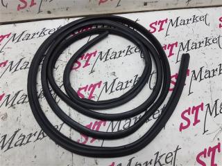 Фото запчасти уплотнительная резинка боковой двери задняя Daihatsu Hijet 2018 контрактная запчасть Запчасть уплотнительная резинка боковой двери задняя Daihatsu Hijet 2018