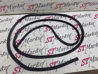 Фото запчасти уплотнительная резинка боковой двери задняя Daihatsu Hijet 2018 контрактная запчасть Запчасть уплотнительная резинка боковой двери задняя Daihatsu Hijet 2018