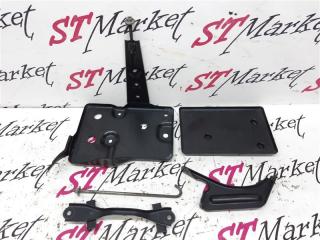 Крепление аккумулятора Toyota TANK 2017