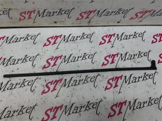 Запчасть уплотнительная резинка боковой двери задняя правая Toyota TANK 2017