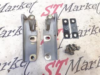 Фото запчасти петля капота MITSUBISHI PAJERO 2006 контрактная запчасть Запчасть петля капота MITSUBISHI PAJERO 2006