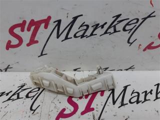 Фото запчасти крепление бампера переднее левое MITSUBISHI PAJERO 2006 контрактная запчасть Запчасть крепление бампера переднее левое MITSUBISHI PAJERO 2006