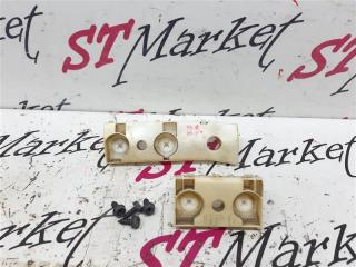 Запчасть крепление бампера заднее правое Nissan X-Trail 2011