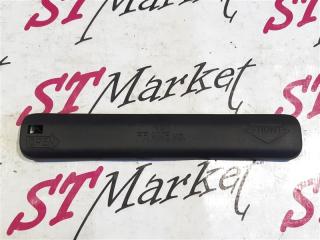 Фото запчасти крышка номера кузова Toyota Corolla Fielder 2017 контрактная запчасть Запчасть крышка номера кузова Toyota Corolla Fielder 2017