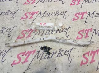 Фото запчасти крепление бампера заднее правое MITSUBISHI Outlander 2006 контрактная запчасть Запчасть крепление бампера заднее правое MITSUBISHI Outlander 2006