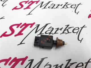 Запчасть концевик педали тормоза Toyota Corolla Fielder 2016