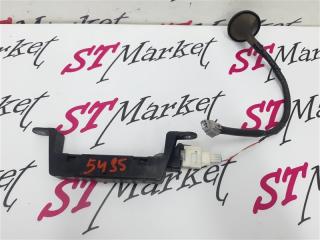 Фото запчасти антенна иммобилайзера задняя Toyota Corolla Fielder 2016 контрактная запчасть Запчасть антенна иммобилайзера задняя Toyota Corolla Fielder 2016