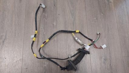 Запчасть проводка двери задняя левая Toyota Camry