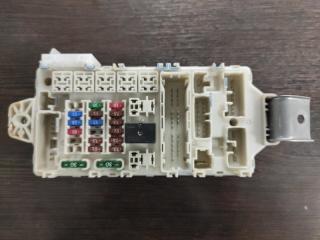 Запчасть блок предохранителей Mitsubishi Pajero 4 V93W