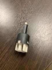 Запчасть датчик стоп-сигнала Mitsubishi Pajero 2007