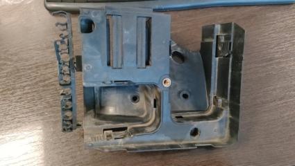 Фото запчасти корпус блока предохранителей SKODA Octavia 2012 Б/У запчасть Запчасть корпус блока предохранителей SKODA Octavia 2012