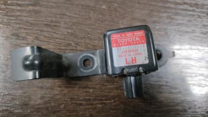 Запчасть датчик удара левый LEXUS RX400H 2006