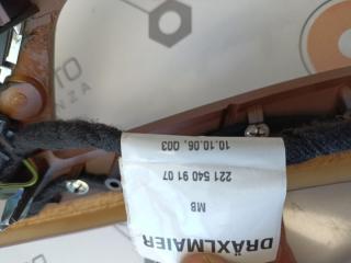 Декоративная накладка торпедо S 500 4MATIC 2008 W221 273 968