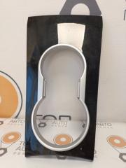 Декоративная накладка центральной консоли ML 350 CDI 4MATIC 2011 164 642.820