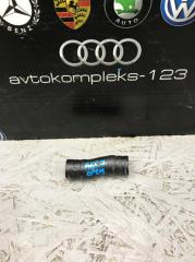 Патрубок системы охлаждения Audi A6 2011